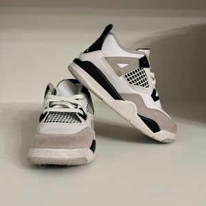 GENTLY WORN | KIDS | SIZE 9C | Jordan 4 Retro Military Black